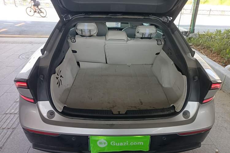 Used XPeng P7+ 2024 Ultra-Long Range Max Trunk