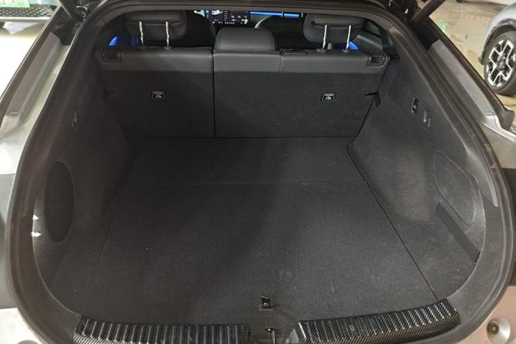 Used XPeng P7+ 2024 Long-Range Max Trunk