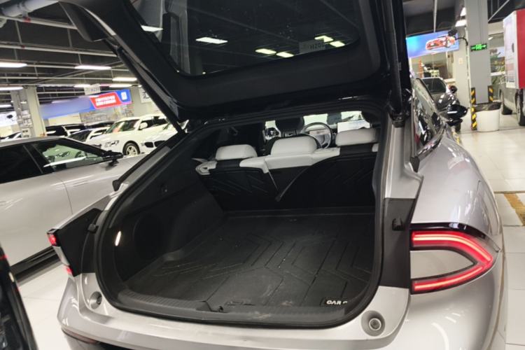 Used XPeng P7+ 2024 Ultra-Long Range Max Trunk