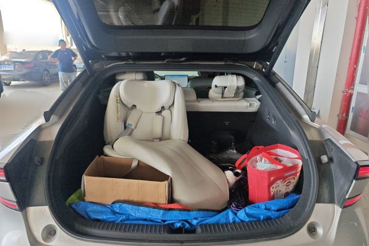 Used XPeng P7+ 2024 Long-Range Max Trunk