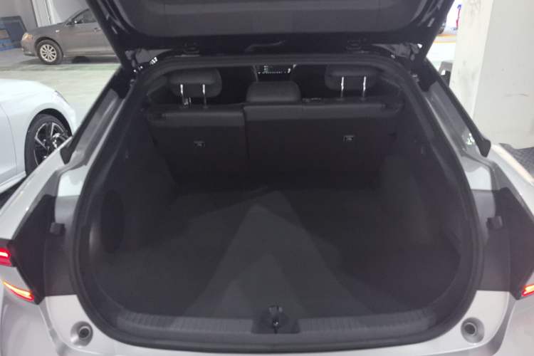 Used XPeng P7+ 2024 Long-Range Max Trunk