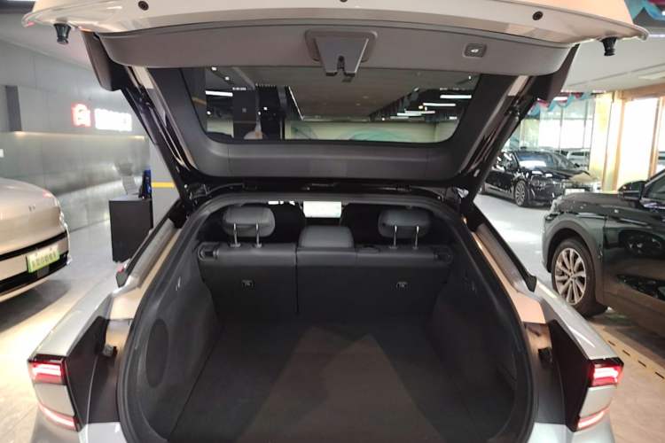 Used XPeng P7+ 2024 Long-Range Max Trunk