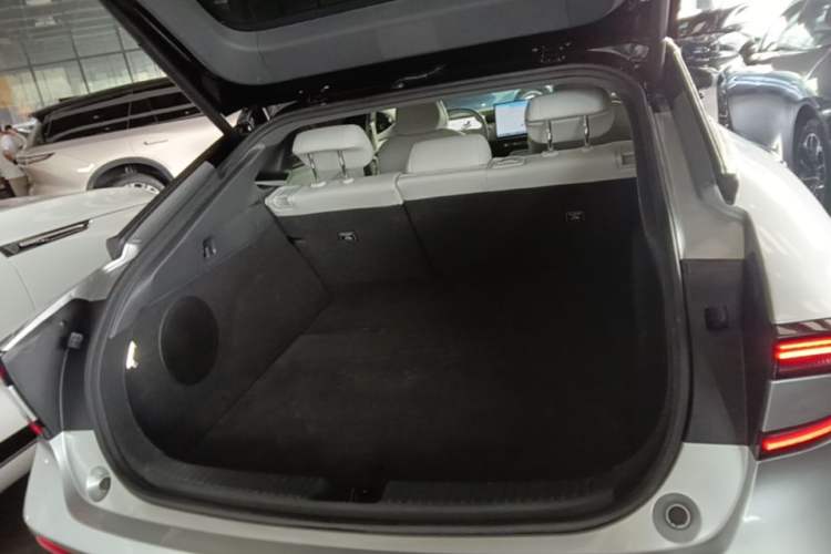 Used XPeng P7+ 2024 Long-Range Max Trunk