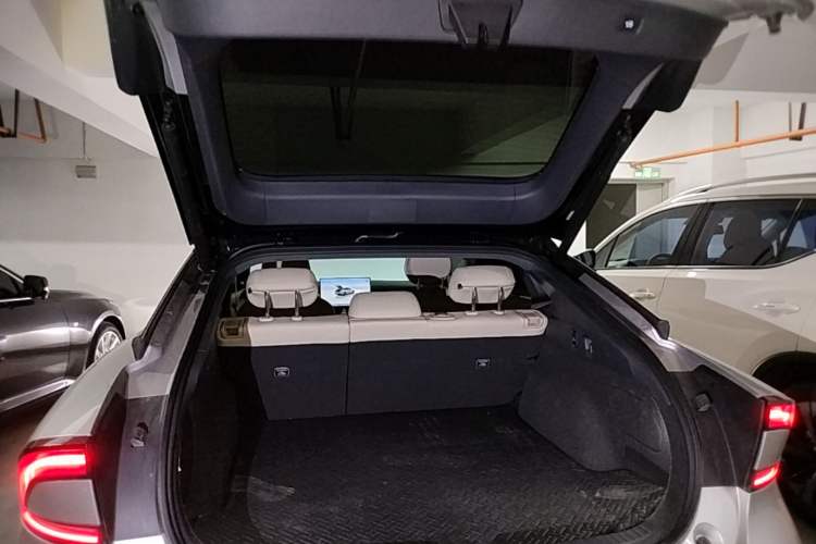Used XPeng P7+ 2024 Long-Range Max Trunk