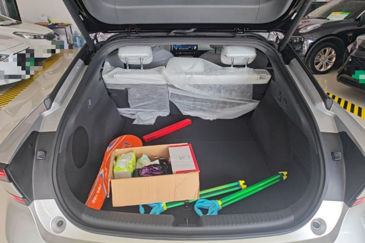 Used XPeng P7+ 2024 Ultra-Long Range Max Trunk