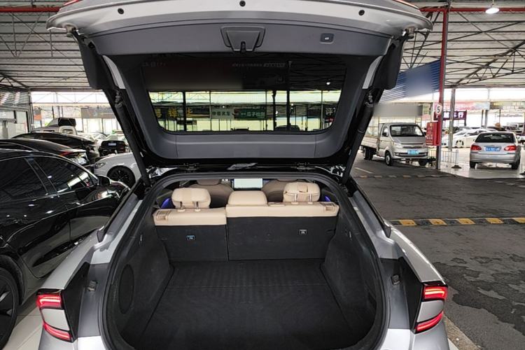 Used XPeng P7+ 2024 Long-Range Max Trunk