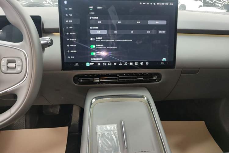 Used XPeng P7+ 2024 Long-Range Max Audio And AC Panel