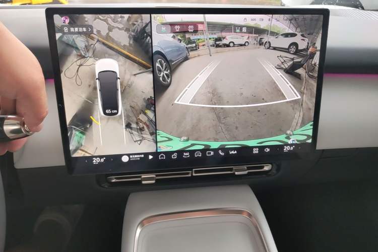 Used XPeng P7+ 2024 Long-Range Max Audio And AC Panel