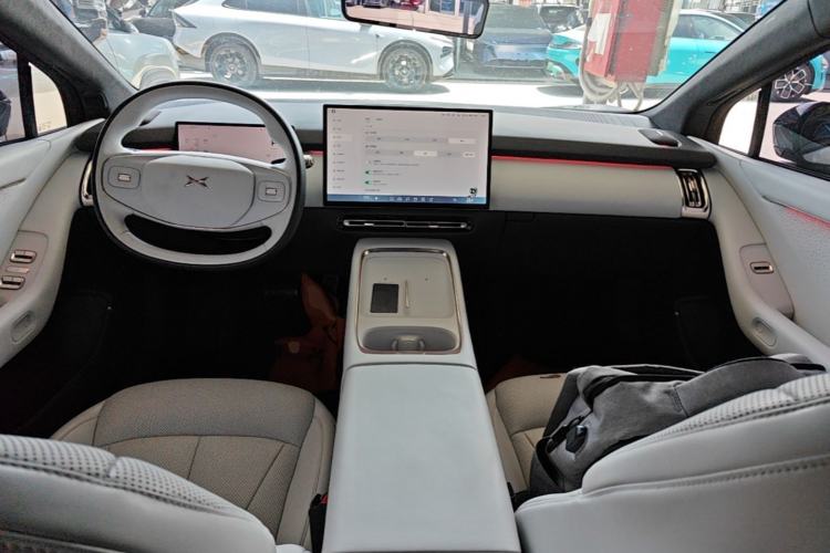 Used XPeng P7+ 2024 Long-Range Max Center Console