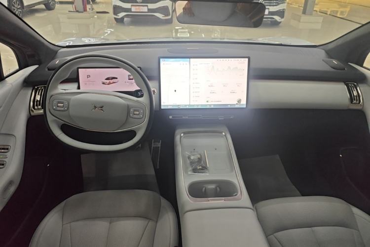 Used XPeng P7+ 2024 Ultra-Long Range Max Center Console