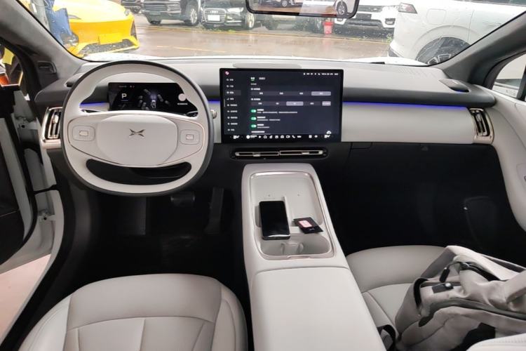 Used XPeng P7+ 2024 Long-Range Max Center Console