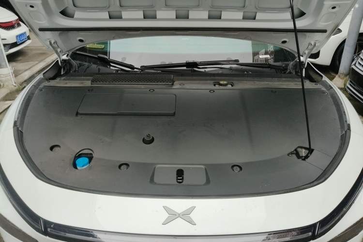 Used XPeng P7+ 2024 Long-Range Max Engine Bay