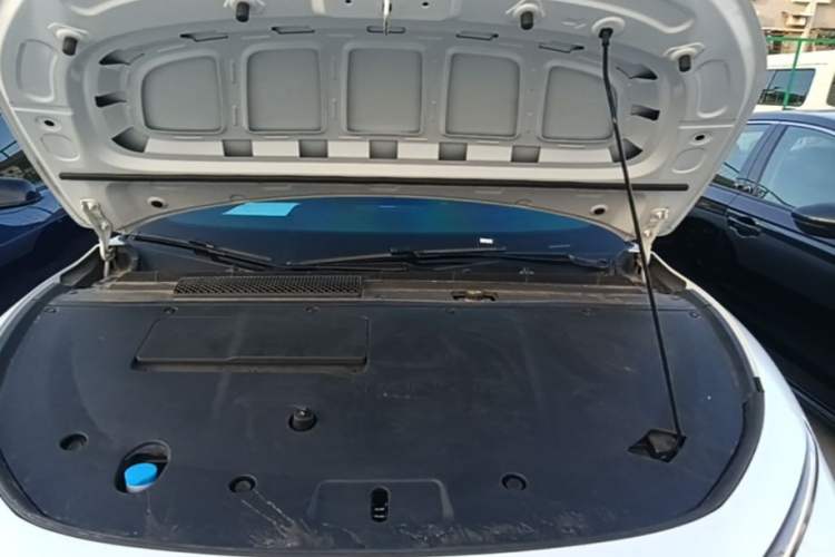 Used XPeng P7+ 2024 Long-Range Max Engine Bay