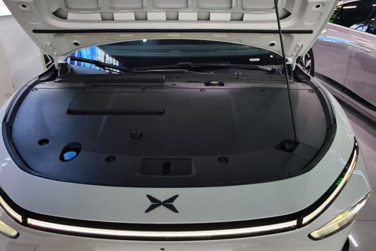 Used XPeng P7+ 2024 Long-Range Max Engine Bay