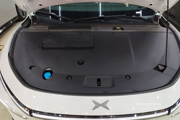 Used XPeng P7+ 2024 Long-Range Max Engine Bay