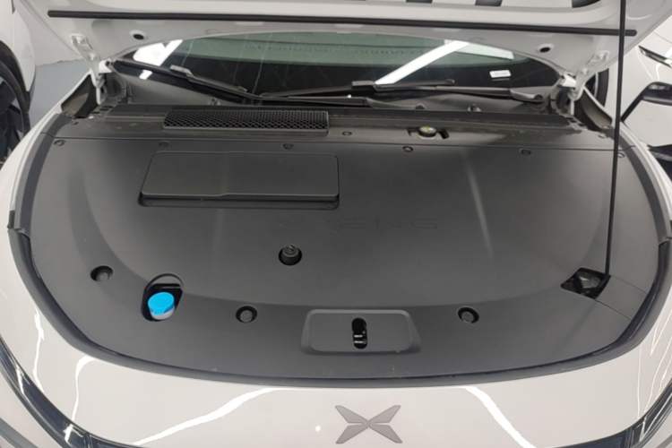 Used XPeng P7+ 2024 Long-Range Max Engine Bay