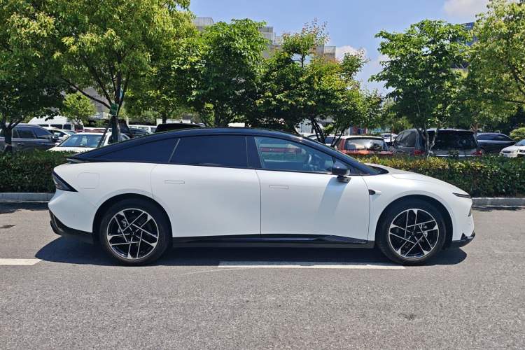 Used XPeng P7+ 2024 Long-Range Max Exterior 2