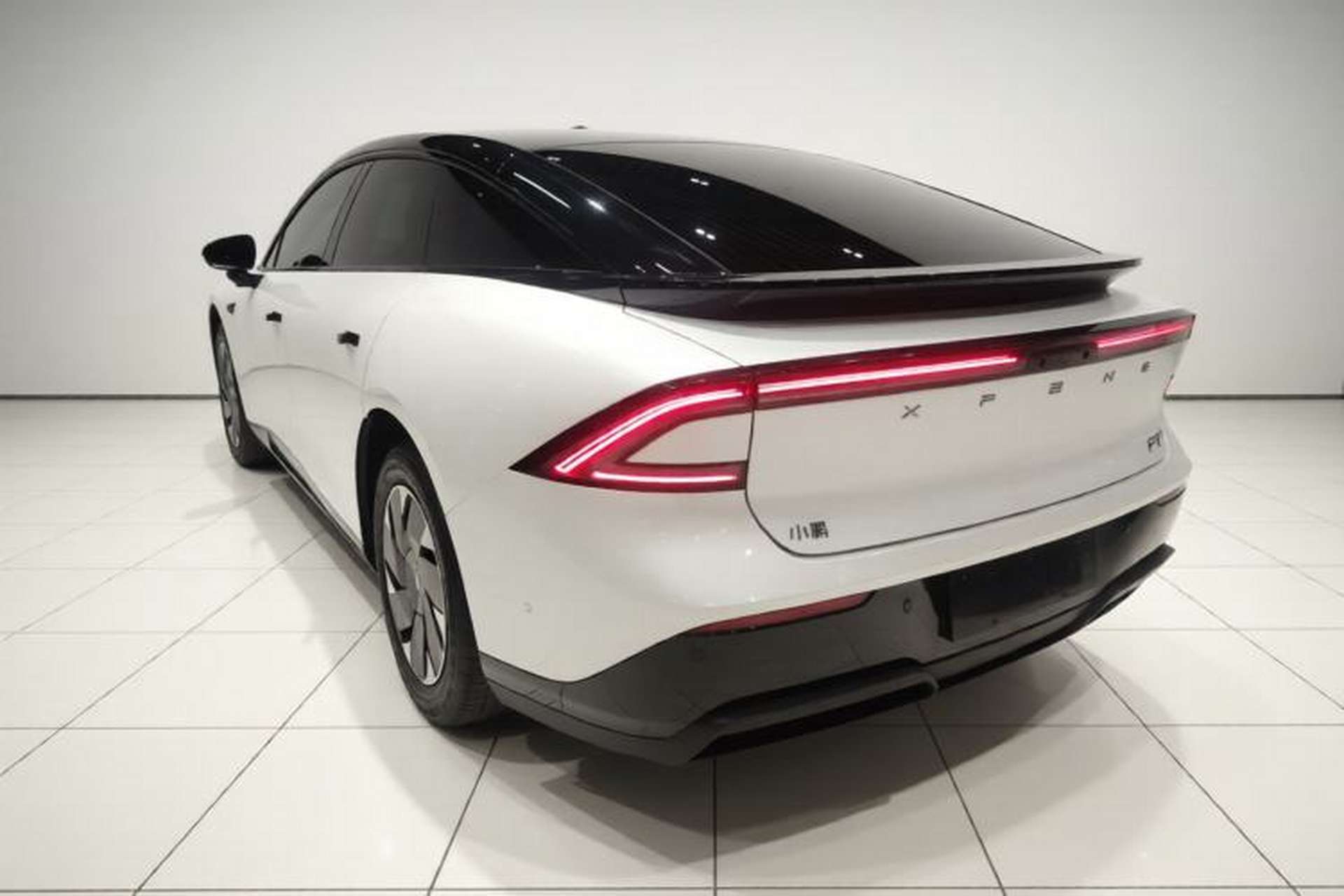 Used XPeng P7+ 2024 Long-Range Max Exterior 2