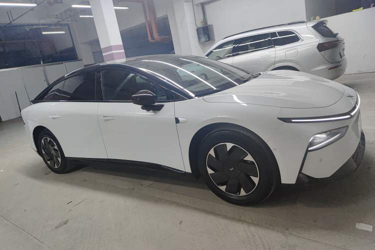 Used XPeng P7+ 2024 Long-Range Max Exterior 2