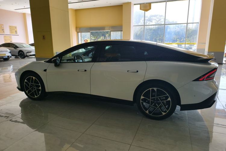 Used XPeng P7+ 2024 Long-Range Max Exterior 3