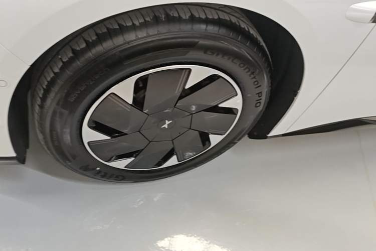 Used XPeng P7+ 2024 Ultra-Long Range Max Exterior 4