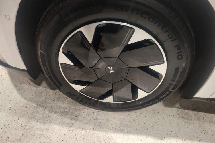Used XPeng P7+ 2024 Long-Range Max Exterior 4