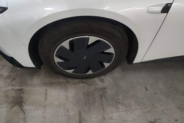 Used XPeng P7+ 2024 Long-Range Max Exterior 4