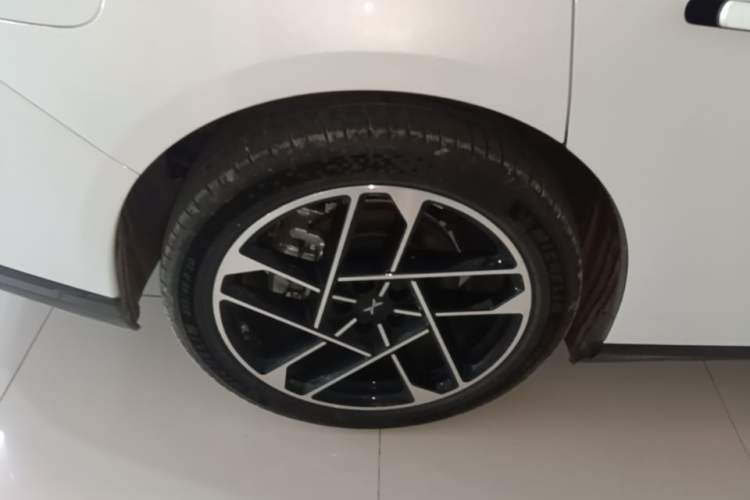 Used XPeng P7+ 2024 Long-Range Max Exterior 5