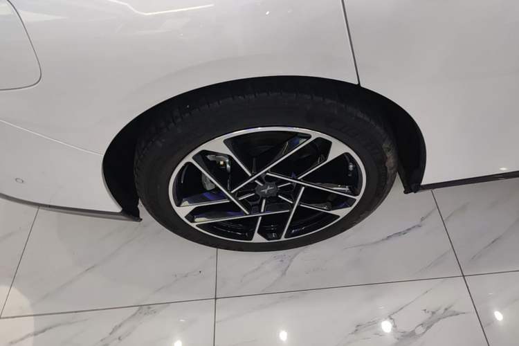 Used XPeng P7+ 2024 Long-Range Max Exterior 5