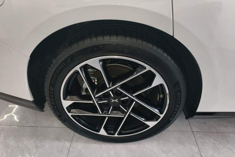 Used XPeng P7+ 2024 Long-Range Max Exterior 5