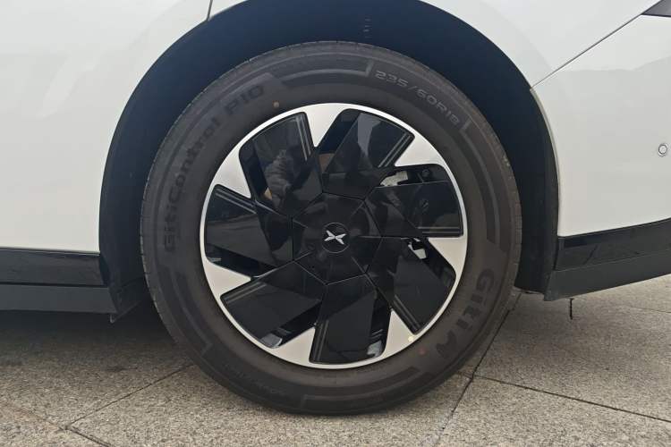 Used XPeng P7+ 2024 Long-Range Max Exterior 7