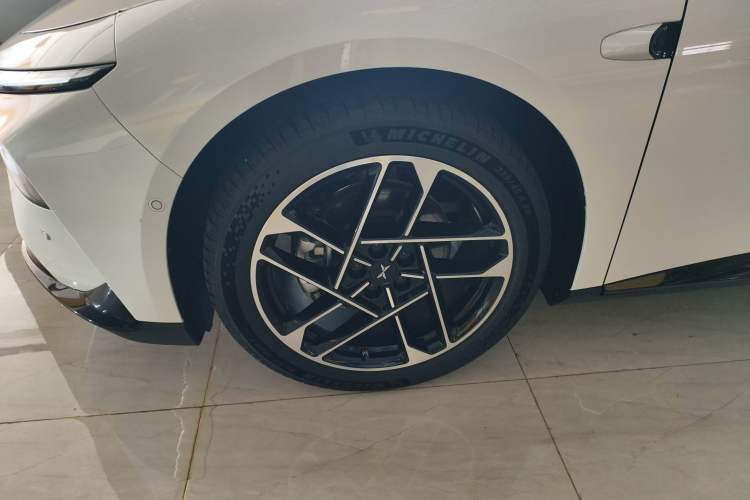 Used XPeng P7+ 2024 Long-Range Max Exterior 7