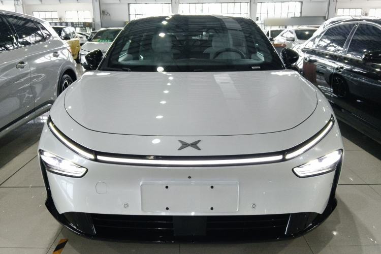 Used XPeng P7+ 2024 Long-Range Max Front