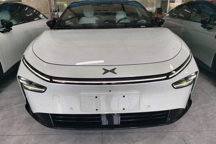 Used XPeng P7+ 2024 Long-Range Max Front