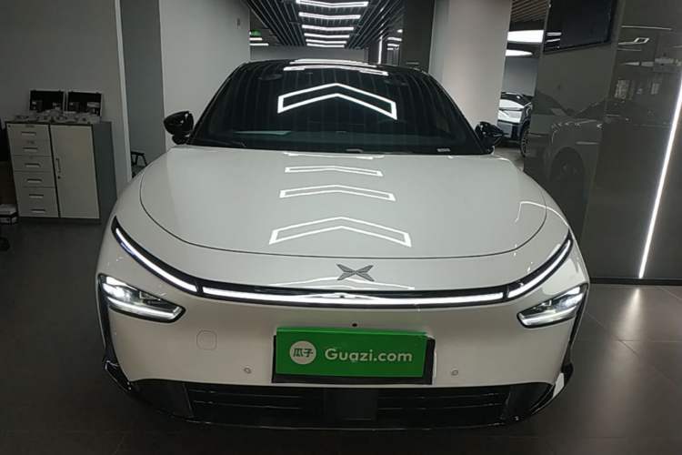 Used XPeng P7+ 2024 Long-Range Max Front