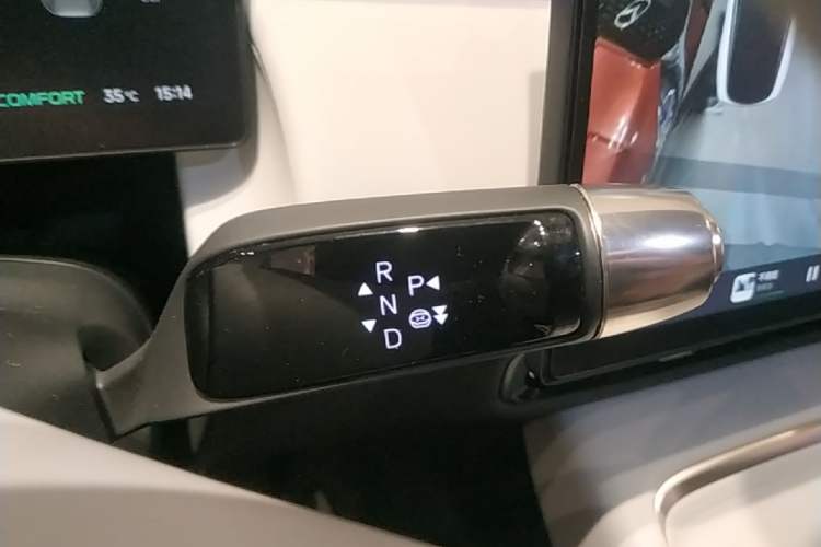 Used XPeng P7+ 2024 Ultra-Long Range Max Gear Lever
