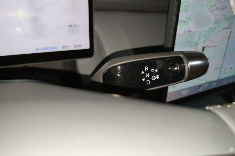 Used XPeng P7+ 2024 Long-Range Max Gear Lever