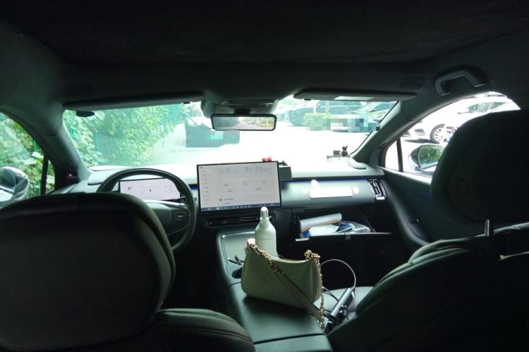 Used XPeng P7+ 2024 Long-Range Max Headliner