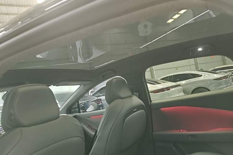 Used XPeng P7+ 2024 Ultra-Long Range Max Headliner