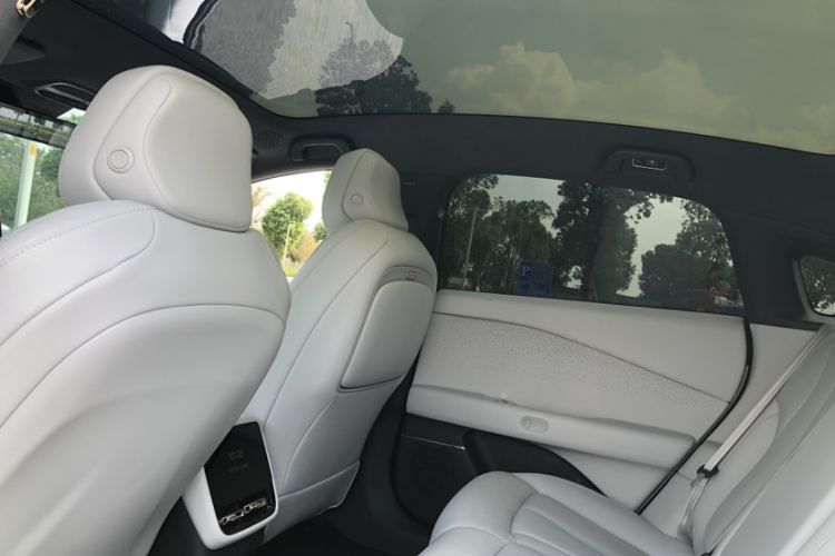 Used XPeng P7+ 2024 Long-Range Max Headliner