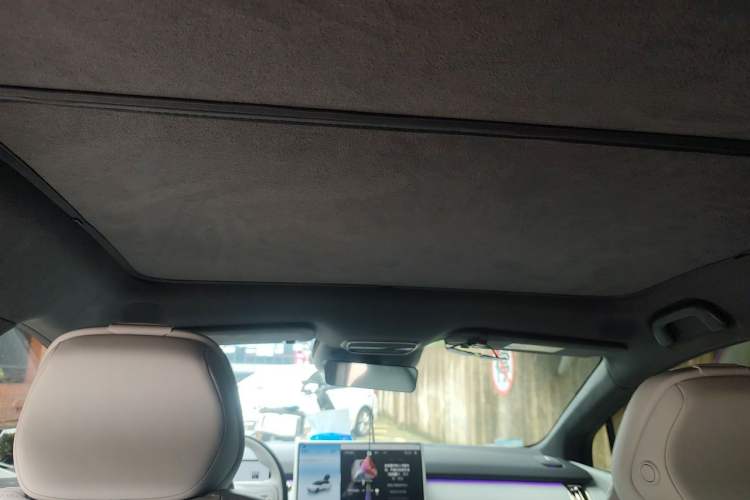 Used XPeng P7+ 2024 Long-Range Max Headliner