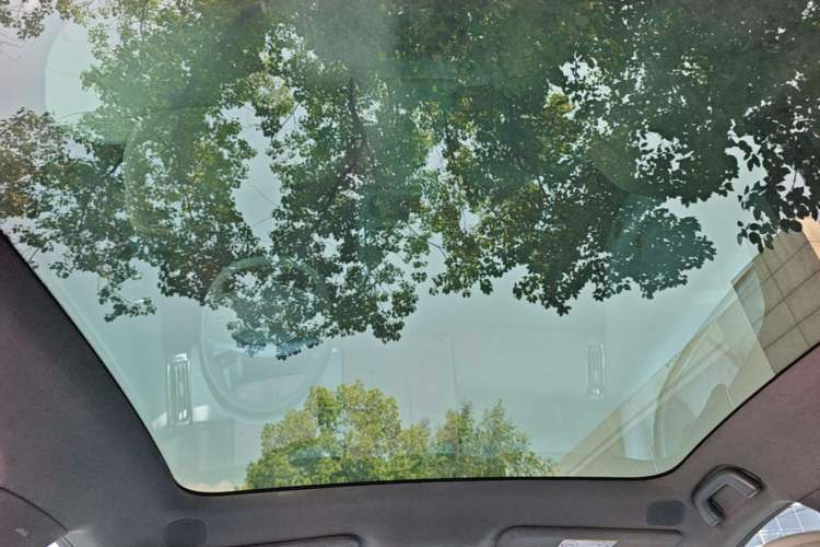 Used XPeng P7+ 2024 Long-Range Max Headliner