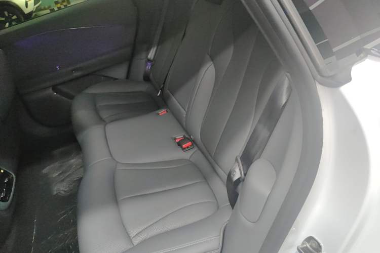 Used XPeng P7+ 2024 Long-Range Max Interior 1
