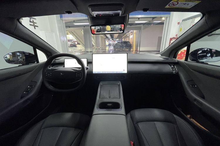 Used XPeng P7+ 2024 Long-Range Max Interior 1