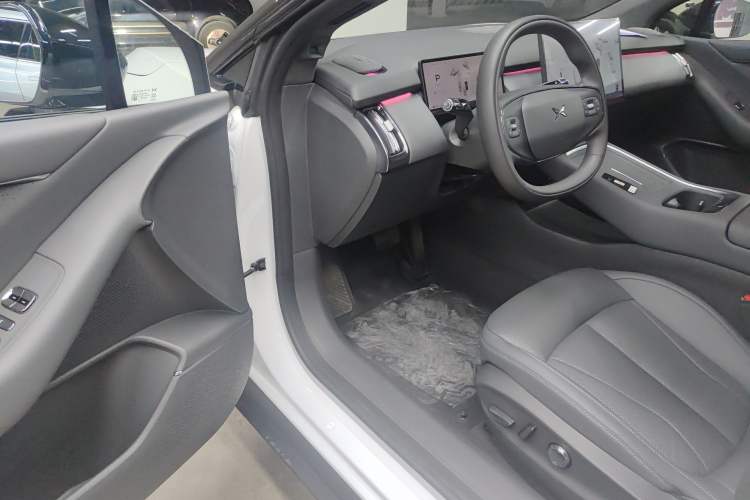 Used XPeng P7+ 2024 Long-Range Max Interior 2