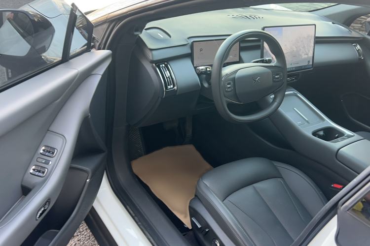 Used XPeng P7+ 2024 Long-Range Max Interior 2