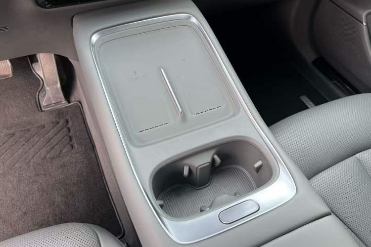 Used XPeng P7+ 2024 Ultra-Long Range Max Interior 3