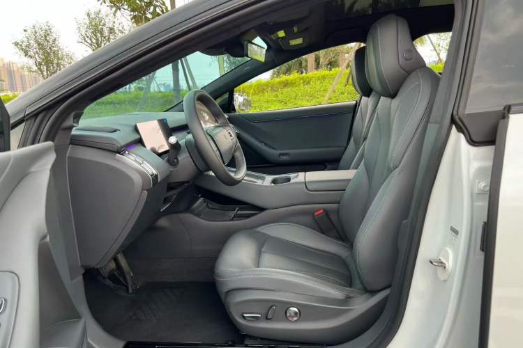 Used XPeng P7+ 2024 Ultra-Long Range Max Interior 4