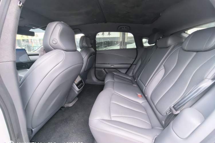 Used XPeng P7+ 2024 Long-Range Max Interior 5