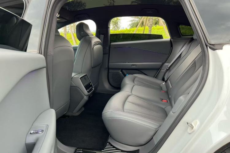 Used XPeng P7+ 2024 Ultra-Long Range Max Interior 5